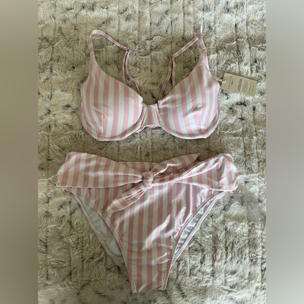 🩵Kenny Flowers Watercolors Dusty Pink Striped Bikini Set in Large🩵